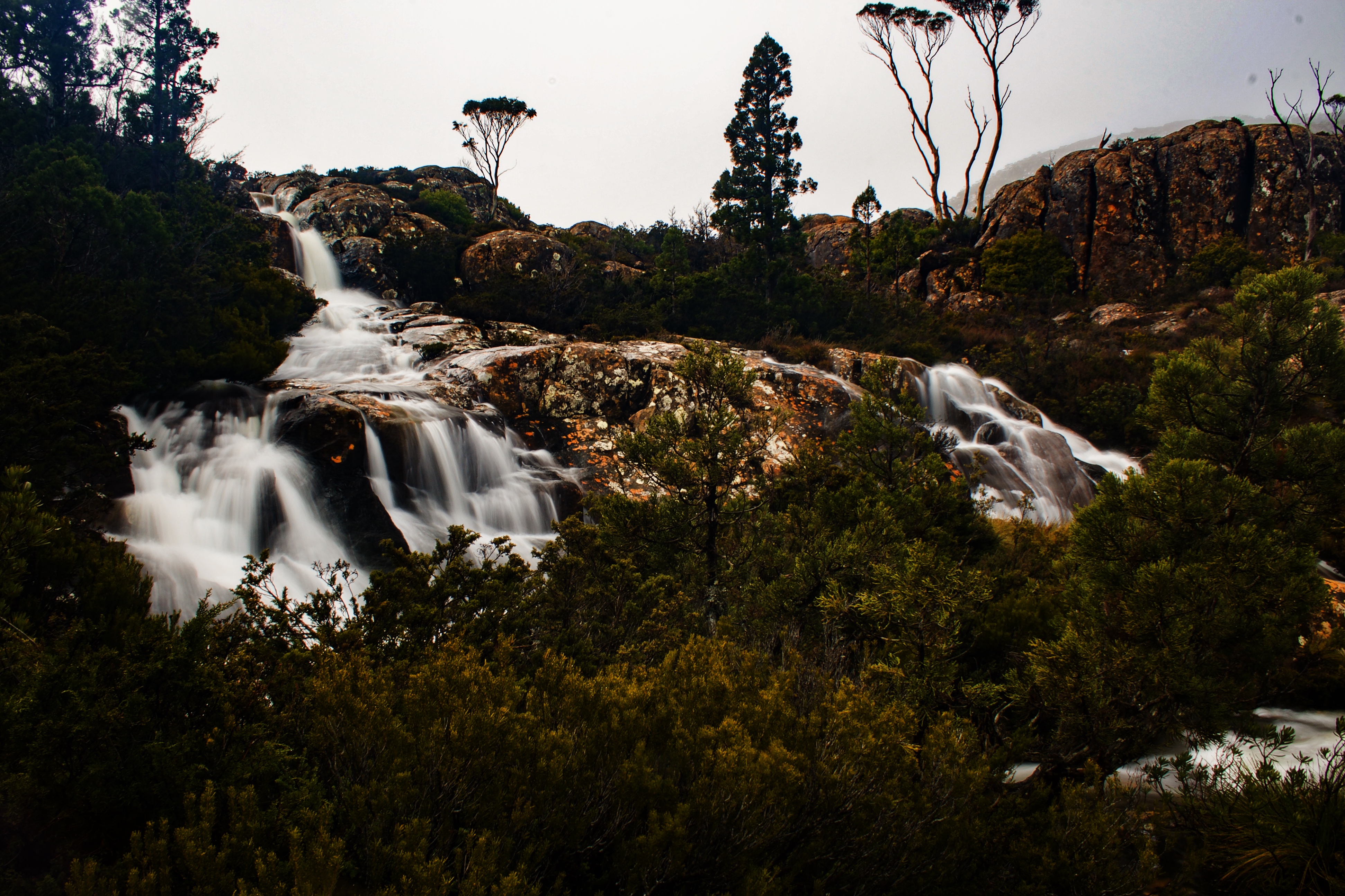 Lake Cyan Falls